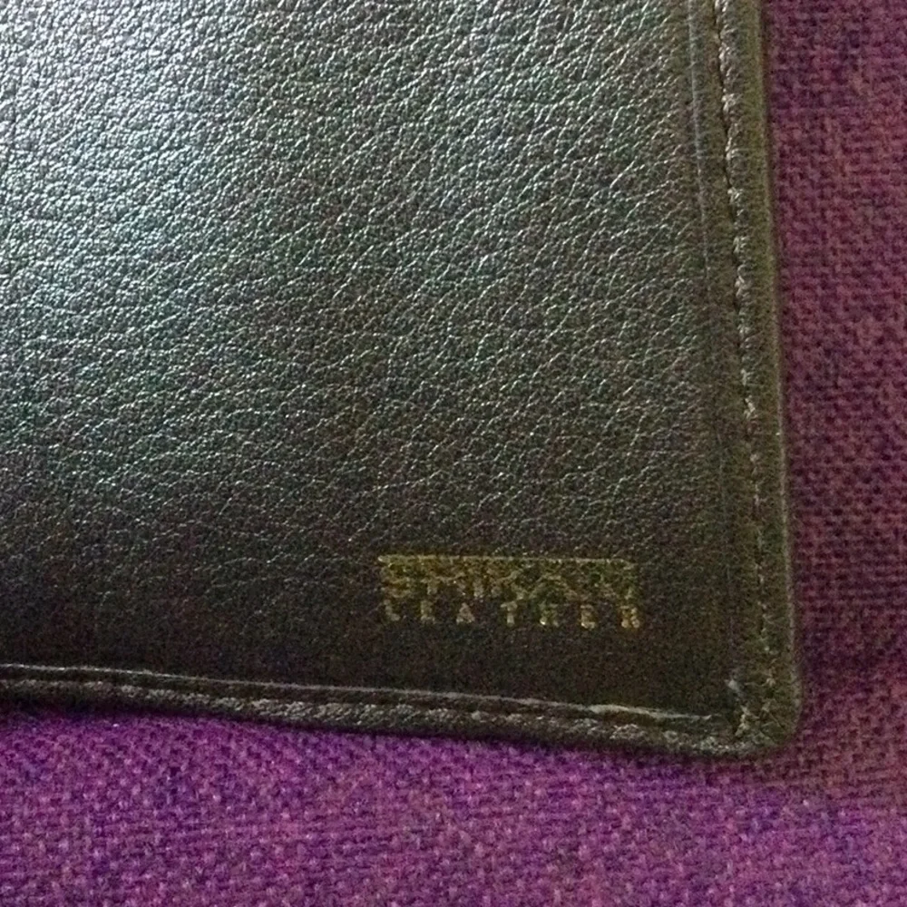 Men’s Leather Trifold Wallet